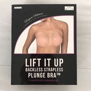 Backless strapless bra